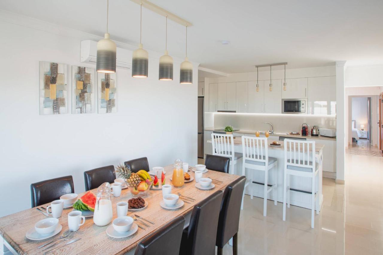 Villa Vista Reina - Luxury 6 Bedroom - Heated Pool- Views - Pool Table - Vista Lobos - Playa Blanca Bagian luar foto